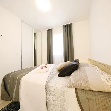 Apartment Sens