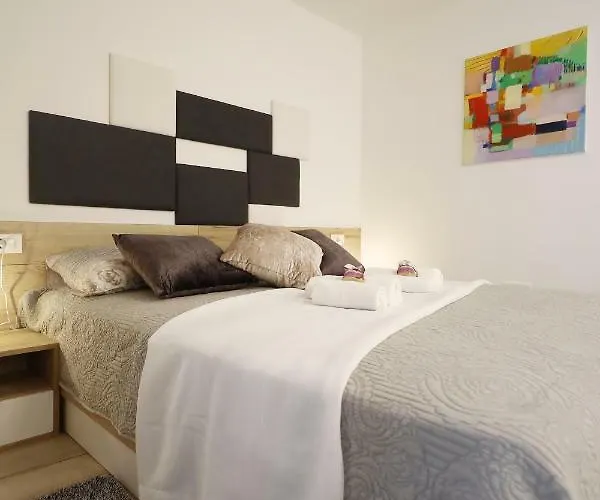 Sens Апартаменты *